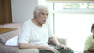 "قصص متفوتكش".. زيارة الأساطير لحسن شحاتة.. ونجوم دمرتهم زوجاتهم