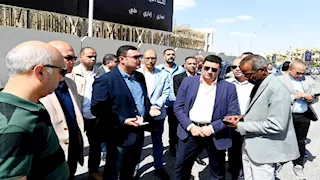 وزير الإسكان يتفقد تطوير الطرق والمحاور والميادين بالقاهرة الجديدة