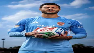 "ظهور تريزيجيه والشناوي".. الأهلي يكشف عن كرة كأس العالم 2026 عن طريق لاعبيه