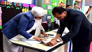 رئيس الوزراء يدلي بصوته في انتخابات مجلس النواب 2025