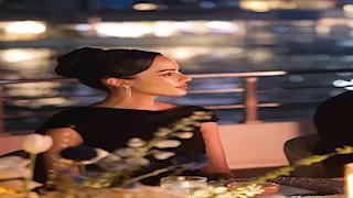 ملكة جمال العالم 2025 تتألق باللون الأسود في أحدث إطلالتها