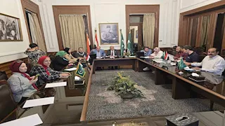 رئيس حزب الوفد يتابع سير انتخابات مجلس النواب من غرفة العمليات المركزية