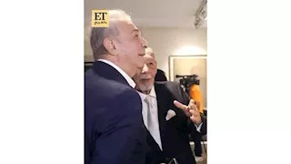 غياب حلا شيحة وحضور محمود حميدة.. أحمد شيحة يفتتح معرضه الجديد