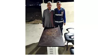 "أمانة مسعف".. أعاد ذهبًا بـ750 ألف جنيه لأسرة طبيب بعد حادث بالمنيا