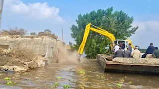 إزالة 45 تعدٍ على فرع رشيد لمباني مخالفة وأعمال ردم داخل المجرى المائي للنهر