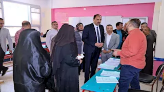 من سوهاج لـ جرجا.. المحافظ يتفقد لجان الانتخابات ويشيد بالروح الوطنية -صور