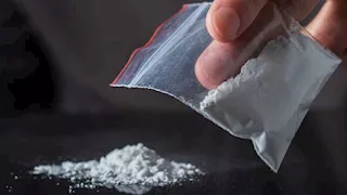 نيجيريا: نعمل مع أمريكا وبريطانيا للتحقيق بشأن عصابات تهريب الكوكايين   