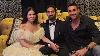 صديق العمر..أحمد السعدني مع مي عز الدين في عقد قرانها