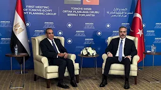 مباحثات مصرية – تركية في أنقرة لدعم العلاقات الثنائية والتشاور حول القضايا الإقليمية 