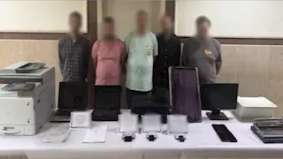 ضبط تشكيل عصابي بتهمة سرقة سيارة وتزوير أوراق ملكيتها في القاهرة