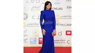 "فستان محتشم وراقي".. هبة مجدي تستعرض جمالها في مهرجان القاهرة السينمائي