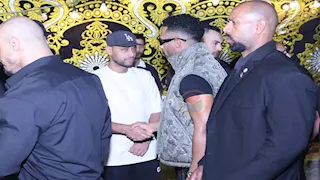 حضور محمد رمضان وبكاء محمود الليثي.. 25 صورة من عزاء إسماعيل الليثي