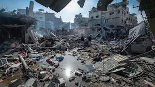 قافلة "زاد العزة" الـ83 تدخل إلى الفلسطينيين في قطاع غزة