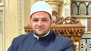 إمام مسجد الحسين يحذر من عدم إحسان ضيافة النعم التي رزقنا الله بها