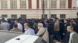 "خلص عليه بـ7 رصاصات".. تشييع جنازة مهندس الإسكندرية ضحية صديقه (فيديو وصور)