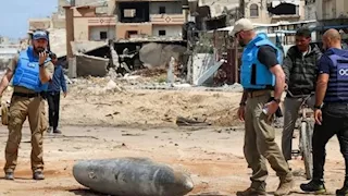 إيكونومست: غزة قد تحتوي على أكبر عدد من القنابل غير المنفجرة في العالم