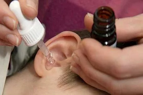 علاج التهابات الأذن بزيت شجرة الشاي - هل هذا ممكن؟