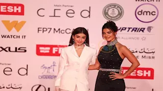 ركين سعد بفستان قصير ورانيا منصور مع ابنتها.. نجوم الفن في القاهرة السينمائي