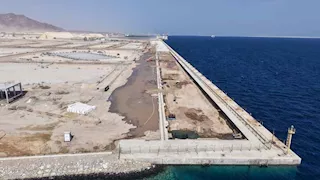 13 صورة.. أحدث تصوير جوي للمحطة متعددة الأغراض "سفاجا 2"