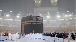 فيديو وصور.. أمطار غزيرة على مكة واستنفار وتحذيرات من الأرصاد