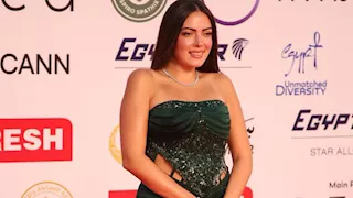 "أنيقة وجذابة".. إطلالة مميزة لـ وئام مجدي في مهرجان القاهرة السينمائي