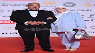 "زوجته بالحجاب".. محمد رضوان في العرض الخاص لفيلم "شكوى 713317"