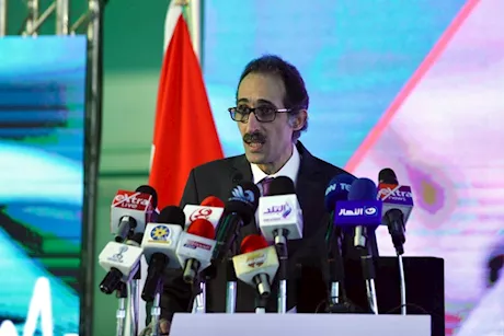 الجلاد: النساء الأكثر تميزًا في القطاع الصحي.. والوزير يشيد بدورهن 