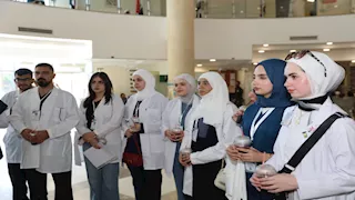 وفد صيادلة من الأردن يتلقى تدريبًا متقدمًا داخل مستشفى شفاء الأورمان بالأقصر