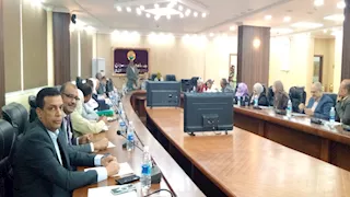 مجلس جامعة أسوان يناقش استعدادات امتحانات الفصل الأول (صور)