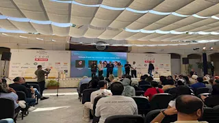 بالصور| جميلة سامح عبدالعزيز تعرض "وجع الفراق" بالقاهرة السينمائي بحفل تأبين والدها