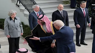 في أول زيارة منذ 2018.. كيف استقبل ترامب ولي العهد السعودي؟- صور