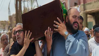 عرض "السادة الأفاضل" في 13 دولة وإيراداته في مصر تقترب من 53 مليون جنيه