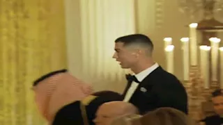 "الثنائي الأعظم".. البيت الأبيض يحتفي بزيارة رونالدو للرئيس الأمريكي ترامب