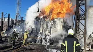 بعد استهداف ميناء توابسي.. تصعيد جديد في حرب الطاقة بين روسيا وأوكرانيا 