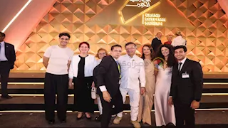  افتتاح المتحف المصري الكبير.. كواليس مشاركة رئيس كولومبيا والتقاطه عددا من الصور 