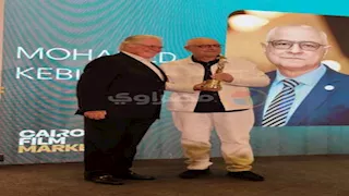 مهرجان القاهرة السينمائي الدولي يمنح محمد قبلاوي جائزة الهرم الذهبي 