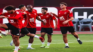 "ثلاثي هجومي". تشكيل الأهلي الرسمي لمواجهة شبيبة القبائل بدوري الأبطال