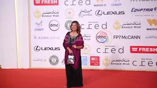 بالصور.. سلوى محمد علي أنيقة في ختام القاهرة السينمائي