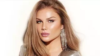 "بصيحة جلد الثعبان".. نيكول سابا تخطف الأنظار بإطلالتها