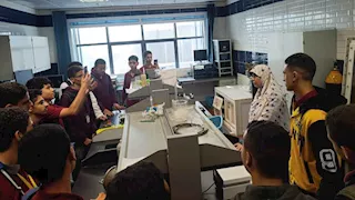 طلاب معهد الكوزن في زيارة لمركز بحوث وتطوير الفلزات