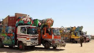 بطريقة قسرية.. إعادة ما يقرب من 12 ألف لاجئ أفغاني من إيران وباكستان