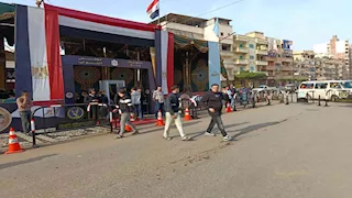 بالصور- انتظام التصويت في اللجان الانتخابية بكفر الشيخ