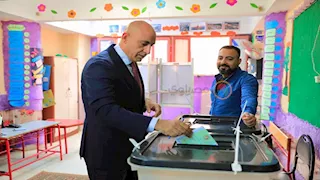 واجب وطني.. وزير التعليم يُدلي بصوته في انتخابات النواب 2025