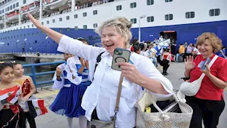 السفينة CELESTYAL JOURNEY تصل بورسعيد وعلى متنها 1500 سائح