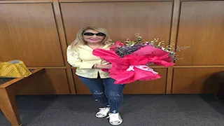 "نجمتنا".. نادية الجندي تتألق بإطلالة شبابية 