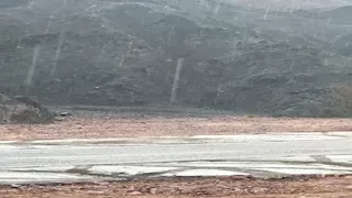 سحب وأمطار.. منطقة مجرح بجنوب سيناء تتعرض لتقلبات جوية -صور