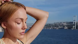 بفستان ناعم وجرئ.. مريم أوزرلي تخطف الأنظار من أحدث ظهور