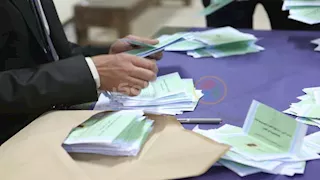 انتخابات مجلس النواب 2025.. لجنة الزقازيق والقنايات تستقبل محاضر الفرز لإعلان الحصر العددي
