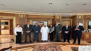 رئيس هيئة الاستثمار يلتقي رئيس رابطة رجال الأعمال القطريين
