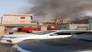 "النار وصلت للسماء".. مصدر: حالتا اختناق في حريق إستوديو مصر